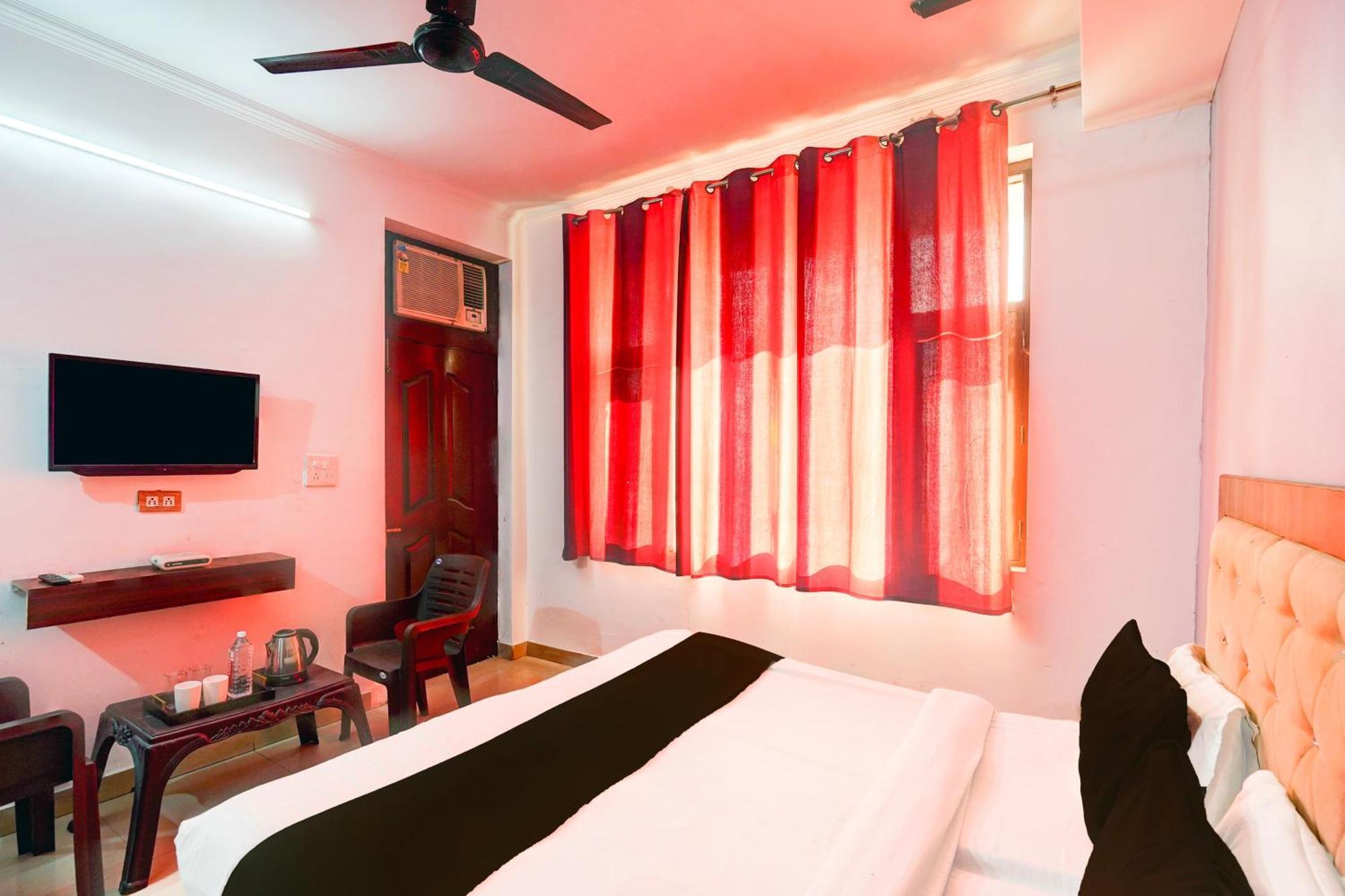 Super Hotel O Palm Dehradun Zewnętrze zdjęcie
