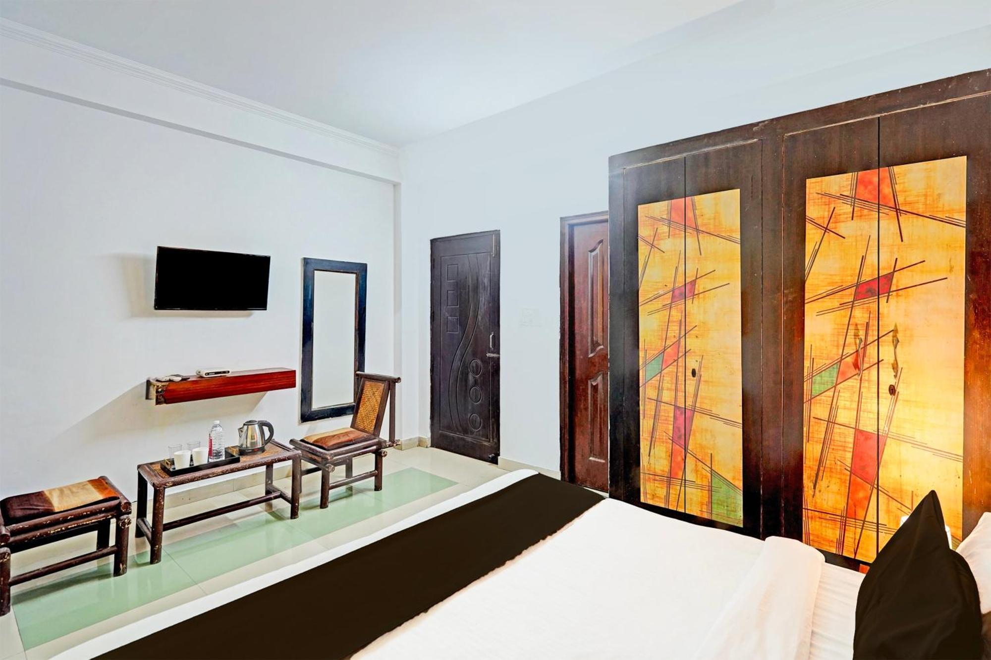 Super Hotel O Palm Dehradun Zewnętrze zdjęcie