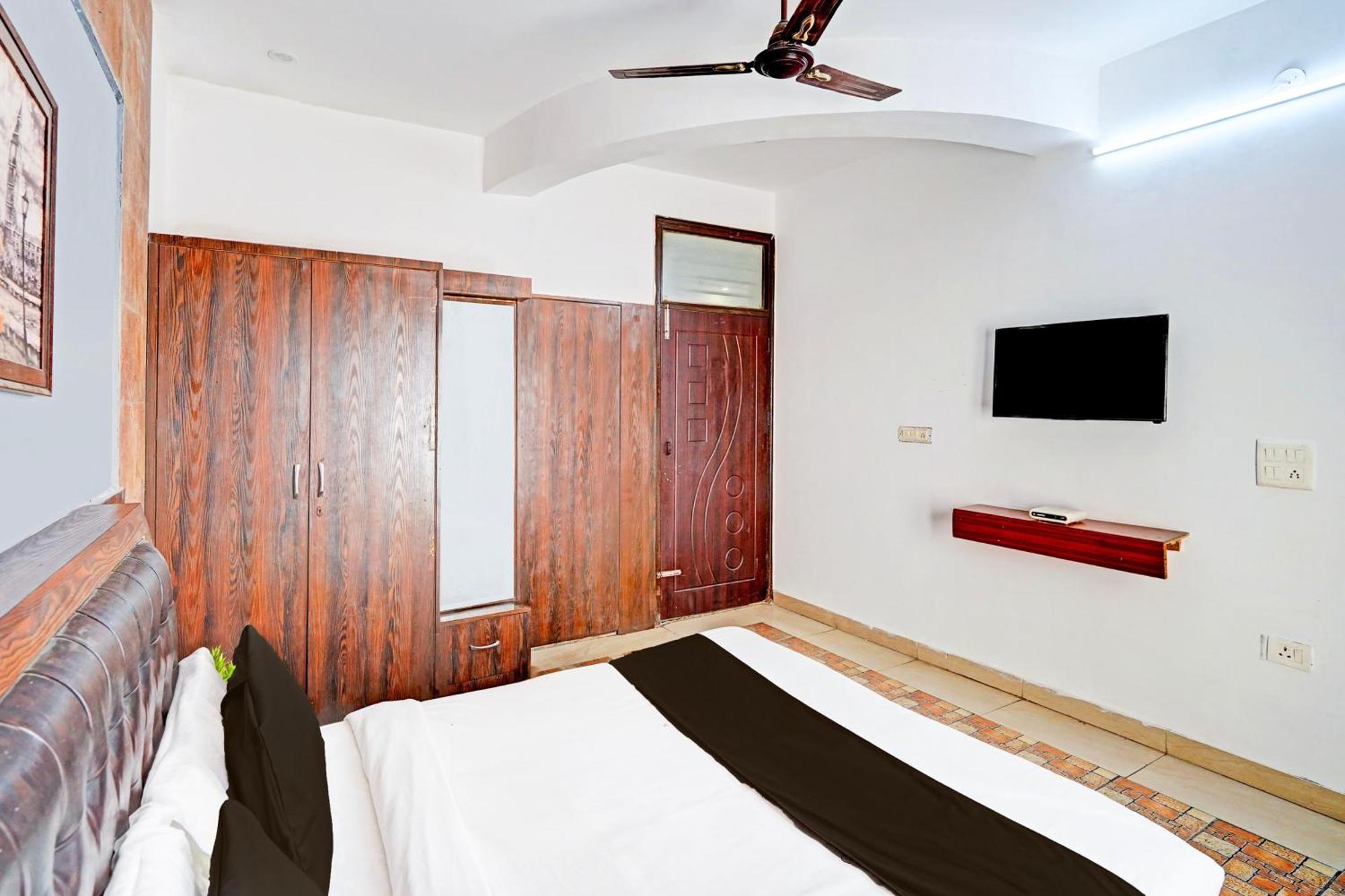 Super Hotel O Palm Dehradun Zewnętrze zdjęcie