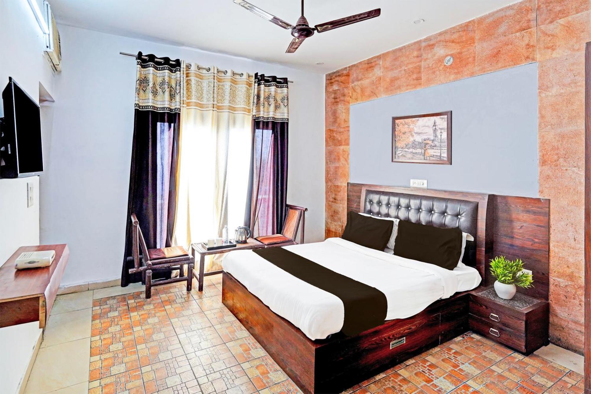Super Hotel O Palm Dehradun Zewnętrze zdjęcie