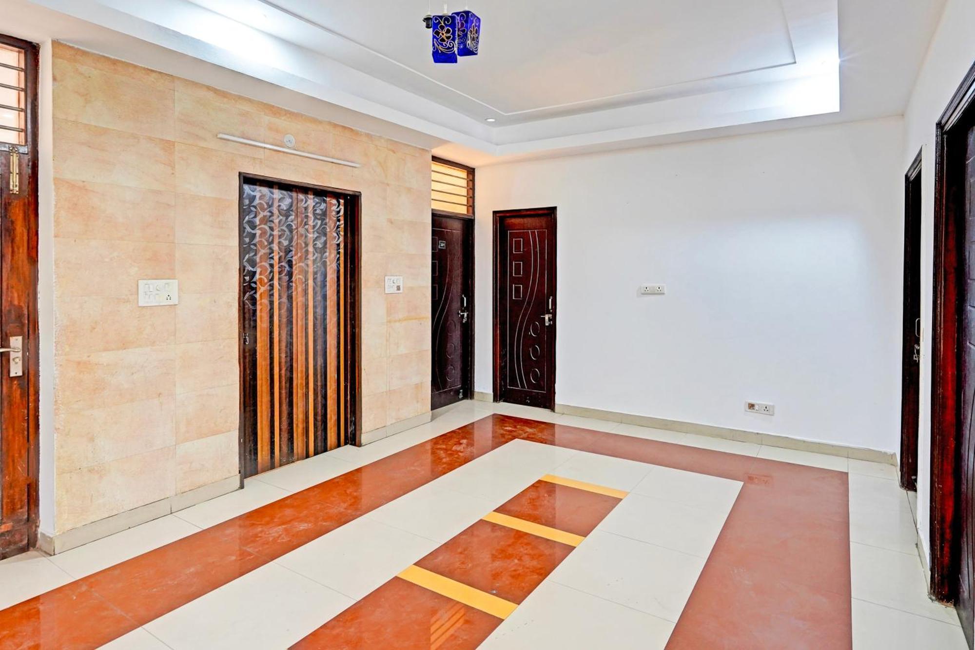 Super Hotel O Palm Dehradun Zewnętrze zdjęcie